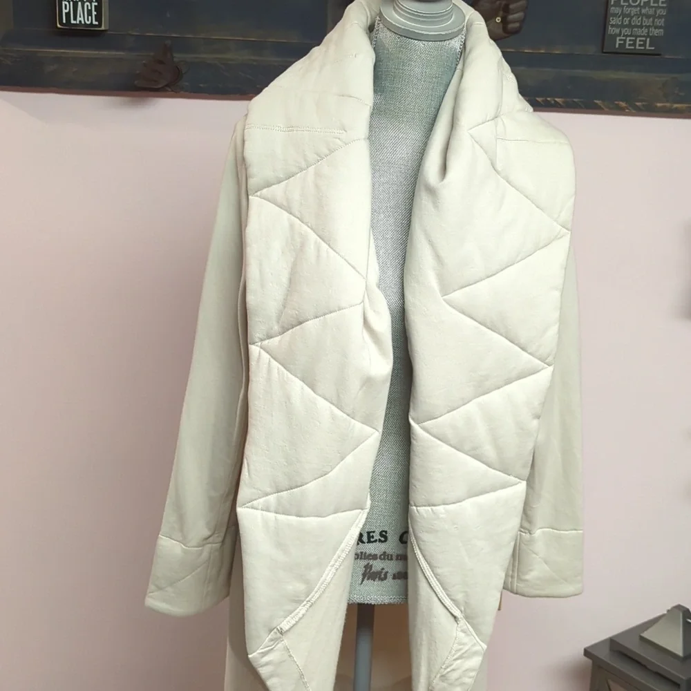 Young Fabulous & Broke Sandrine Quilted Cocoon Coat NWT - Picture 3 of 9